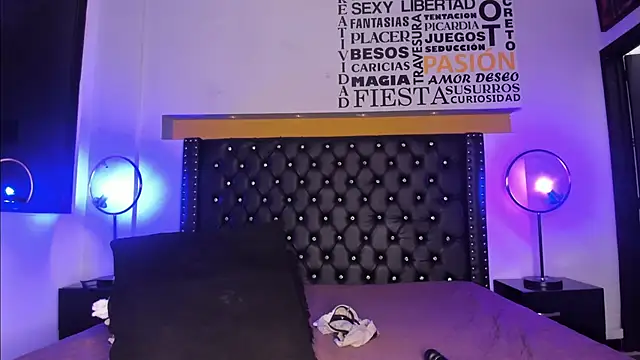 JoshMillerr  online show from March 10, 1:45 am