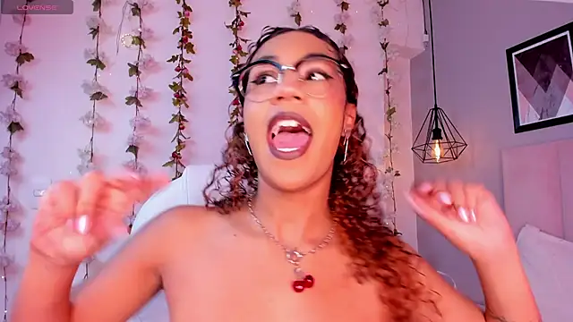 sade jackson1 online show from March 12, 3:07 pm