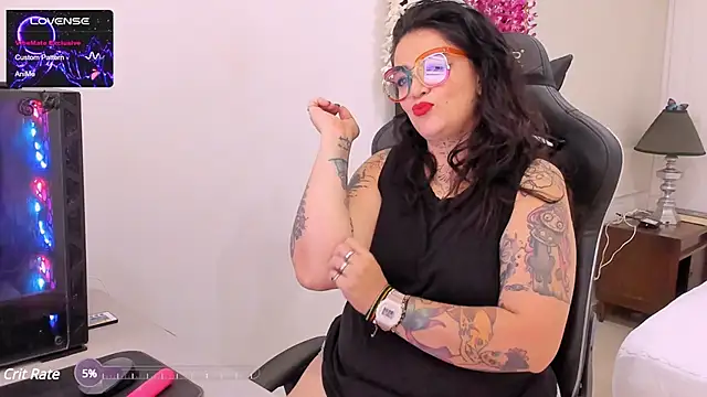 Snapshot of poisson_ivy chatting on February 7, 1:01 pm poisson ivy online show from February 7, 1:01 pm