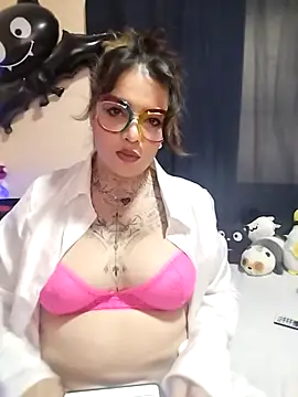 Snapshot of poisson_ivy chatting on October 14, 6:20 pm poisson ivy online show from October 14, 6:20 pm