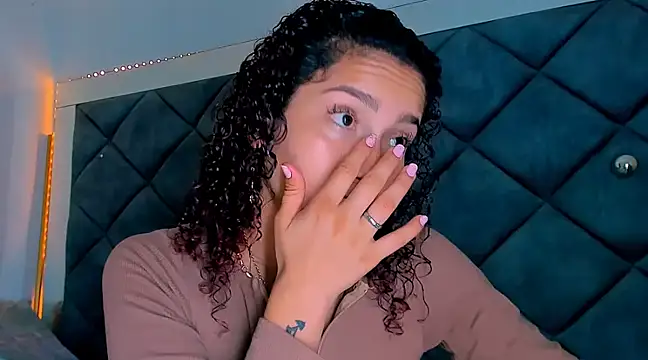 Nellyhills online show from February 6, 4:47 pm