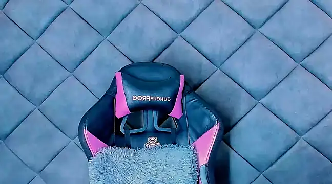 Nellyhills online show from February 7, 7:27 pm