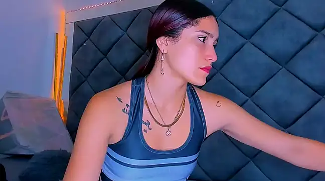 Nellyhills online show from March 18, 1:09 pm