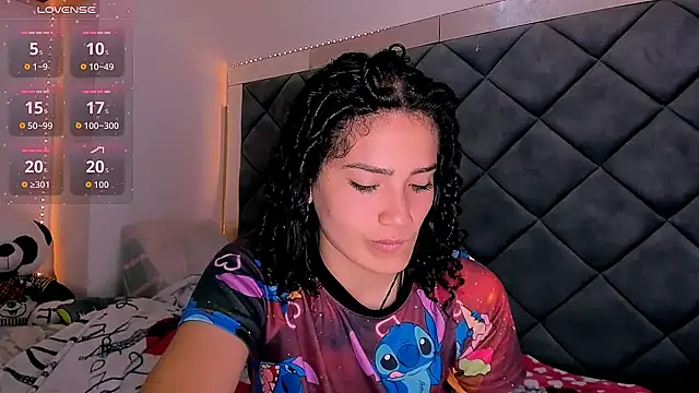 Nellyhills online show from September 27, 11:59 am