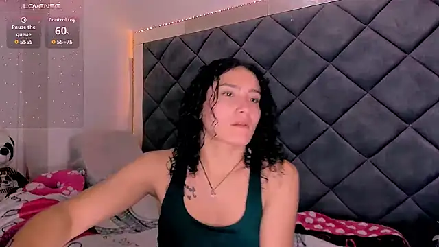 Nellyhills online show from October 24, 6:04 pm