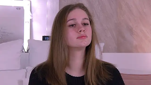 Snapshot of EllieHayes chatting on November 15, 6:04 pm EllieHayes online show from November 15, 6:04 pm