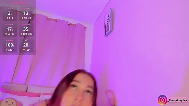  cherrykingsley1 online show from December 28, 6:06 am