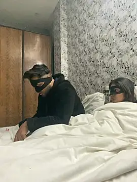 Snapshot of United3 chatting on February 8, 8:42 pm United3 online show from February 8, 8:42 pm