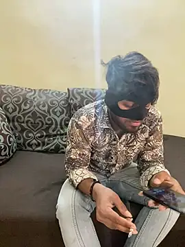 Snapshot of United3 chatting on February 24, 7:11 am United3 online show from February 24, 7:11 am