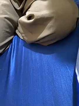 Snapshot of United3 chatting on October 8, 7:28 am United3 online show from October 8, 7:28 am