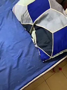 Snapshot of United3 chatting on October 27, 11:03 am United3 online show from October 27, 11:03 am