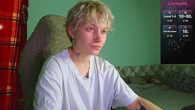 esajukyy online show from December 29, 6:16 pm