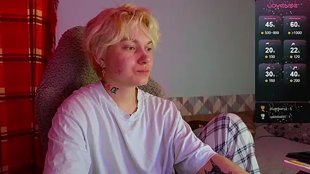 esajukyy online show from March 1, 6:32 pm