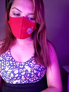 Snapshot of Olivia3 chatting on February 8, 12:28 pm Olivia3 online show from February 8, 12:28 pm