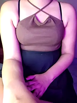 Snapshot of Olivia3 chatting on February 15, 4:56 pm Olivia3 online show from February 15, 4:56 pm