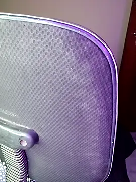 Snapshot of Olivia3 chatting on February 15, 8:01 pm Olivia3 online show from February 15, 8:01 pm