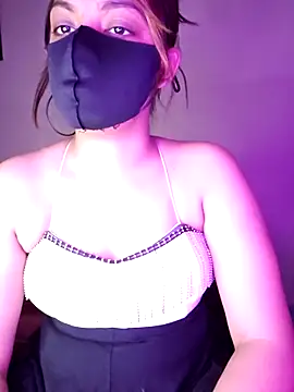 Snapshot of Olivia3 chatting on February 21, 5:53 pm Olivia3 online show from February 21, 5:53 pm