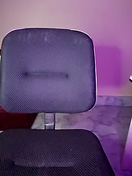 Snapshot of Olivia3 chatting on March 1, 5:38 pm Olivia3 online show from March 1, 5:38 pm