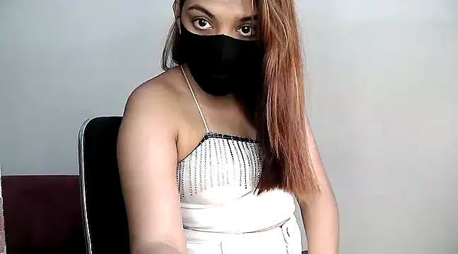 Snapshot of Olivia3 chatting on March 11, 12:54 am Olivia3 online show from March 11, 12:54 am