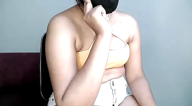 Snapshot of Olivia3 chatting on March 19, 6:12 pm Olivia3 online show from March 19, 6:12 pm