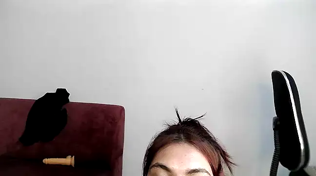 Snapshot of Olivia3 chatting on March 20, 12:40 am Olivia3 online show from March 20, 12:40 am