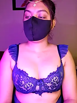 Snapshot of Olivia3 chatting on October 30, 9:04 pm Olivia3 online show from October 30, 9:04 pm