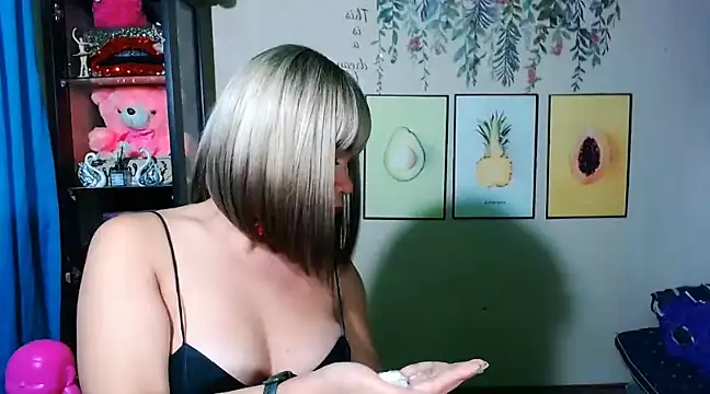 MS SexCumEducation TS online show from February 27, 9:43 am