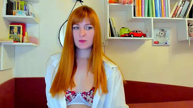 liya gorgeous online show from November 3, 8:43 pm