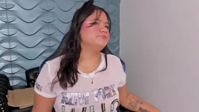 natasha adams22 online show from February 11, 1:20 am