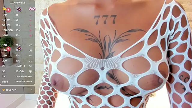 mia roldan  online show from February 27, 7:47 pm