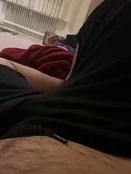 Snapshot of Loco42- chatting on December 25, 2:35 am Loco42- online show from December 25, 2:35 am