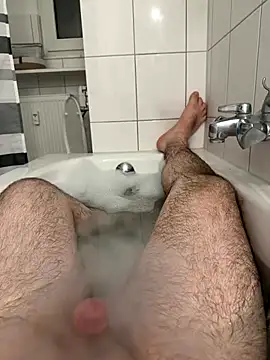 Snapshot of Loco42- chatting on November 21, 1:26 am Loco42- online show from November 21, 1:26 am