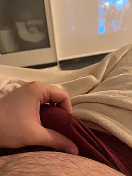 Snapshot of Loco42- chatting on December 15, 1:54 am Loco42- online show from December 15, 1:54 am