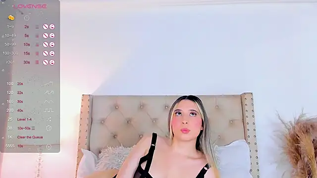 Snapshot of marilynrossy chatting on January 3, 1:59 am marilynrossy online show from January 3, 1:59 am