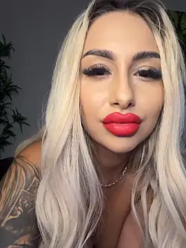 GoldenAmber online show from November 29, 7:06 pm