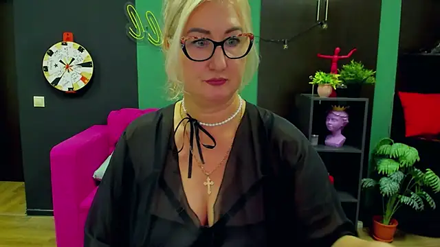 ChristyBrooks online show from February 3, 3:17 pm