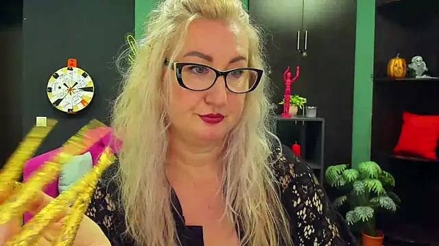 ChristyBrooks online show from March 18, 4:26 pm