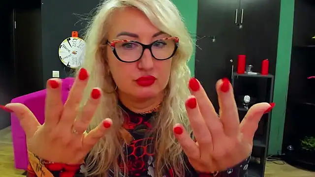 ChristyBrooks online show from September 21, 2:08 pm