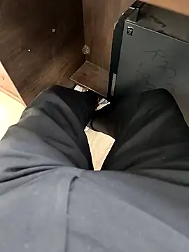 Snapshot of Kakabiraji chatting on December 18, 9:14 am Kakabiraji online show from December 18, 9:14 am