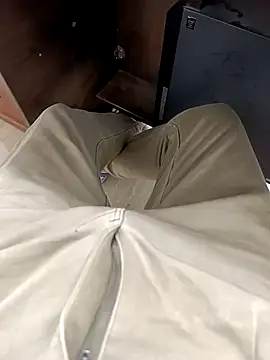 Snapshot of Kakabiraji chatting on December 19, 6:23 am Kakabiraji online show from December 19, 6:23 am