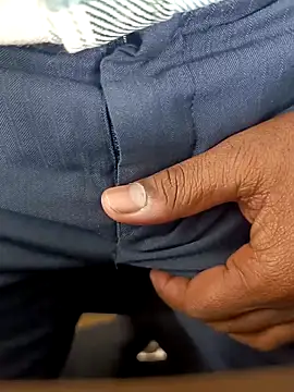 Snapshot of Kakabiraji chatting on November 10, 6:01 am Kakabiraji online show from November 10, 6:01 am