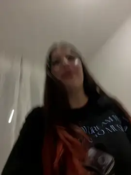 VikiDemi online show from March 9, 7:48 pm