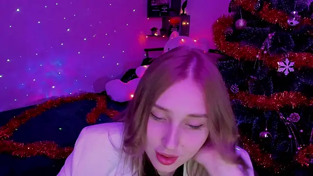 LinaTruly online show from December 28, 11:05 pm