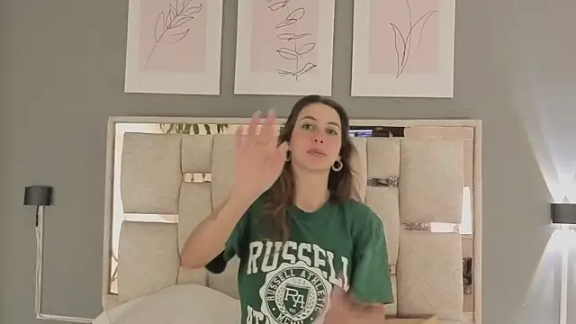 jolie lov online show from November 1, 1:35 pm