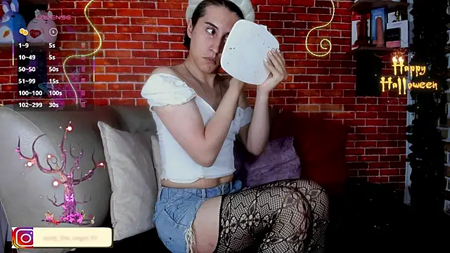 andy angell1 online show from October 9, 12:58 pm