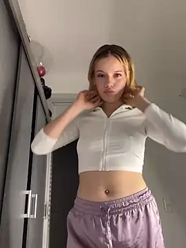 NicoleCut online show from February 13, 11:17 am