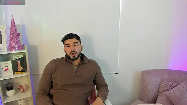 Snapshot of savage_sweethearts chatting on December 21, 4:57 pm savage sweethearts online show from December 21, 4:57 pm