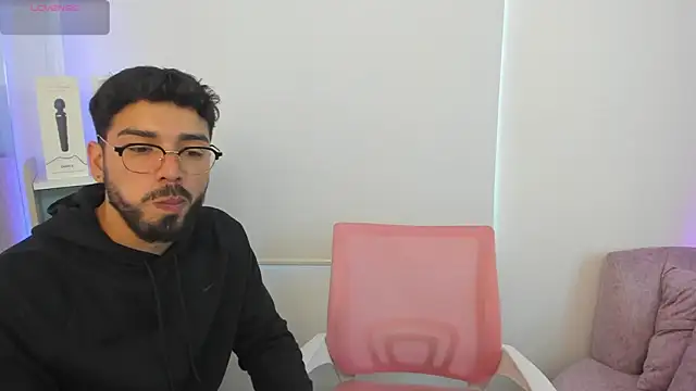 Snapshot of savage_sweethearts chatting on January 7, 4:16 pm savage sweethearts online show from January 7, 4:16 pm