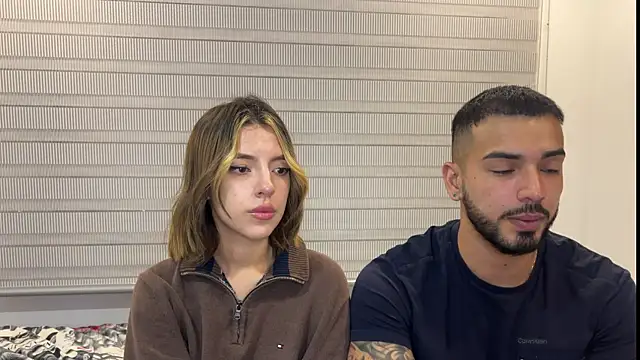 Snapshot of savage_sweethearts chatting on January 30, 4:27 am savage sweethearts online show from January 30, 4:27 am