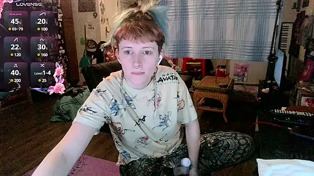 Snapshot of _hellostormy_ chatting on February 9, 8:22 am hellostormy online show from February 9, 8:22 am